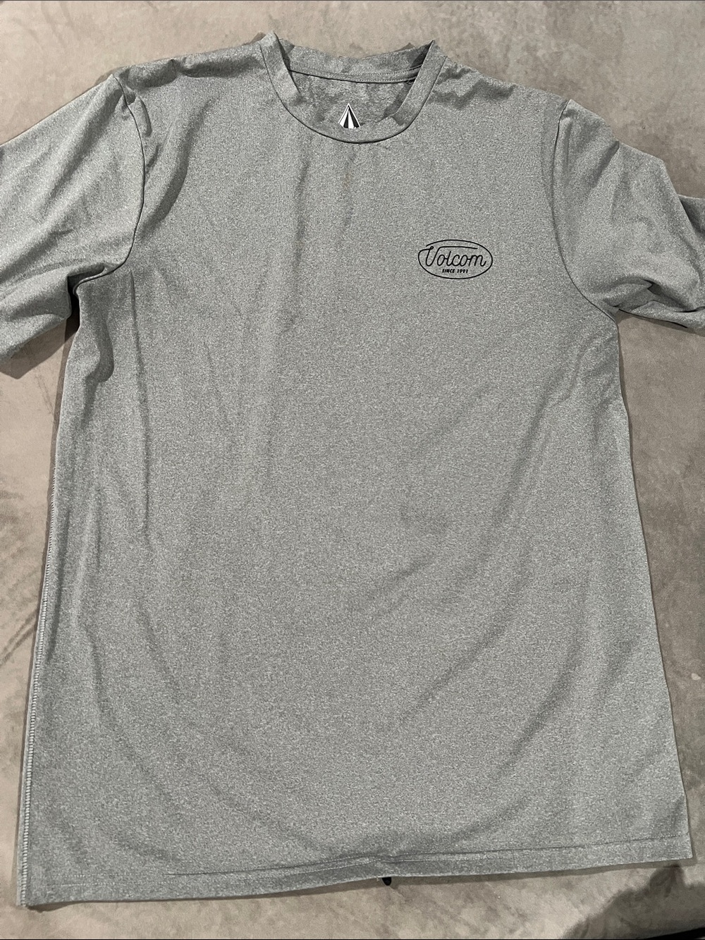 Volcom Men’s Gray Heather Short Sleeve Graphic Tee